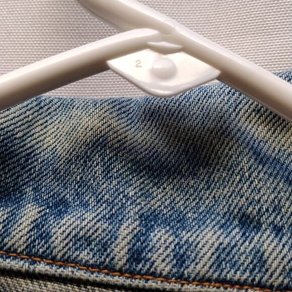 Vintage Jordache jean jacket - Picture 5 of 12